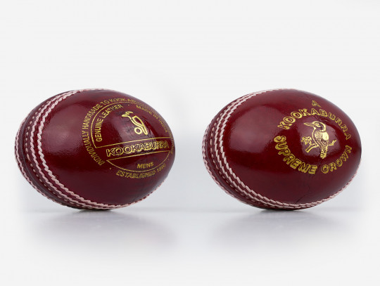All-In Sport: <h1>SUPREME CROWN CRICKET BALL</h1>
<ul>
<li><span class=Y2IQFc lang=nl>Handgestikte 4-delige constructie </span></li>
<li><span c...
