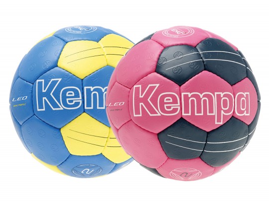 All-In Sport: De duurzame Handbal Kempa® LEO BASIC profiel is ideaal voor kinderen en ouderen. Het antislip-polyurethaan met Kempa reliëf zorgt voor ze...