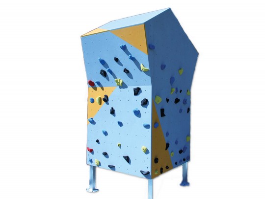 All-In Sport: vrijstaande Boulderblock met ca. 20,5 m2 klimoppervlak. De Block kan rondom compleet beklommen worden. Inclusief de complete onderconstru...