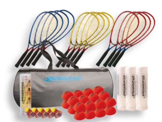 All-In Sport: Speedbadminton ist eine Racketsportart, bei der neuartige, speziell entwickelte Federbälle, die Speeder mit bemerkenswertem Drive gespi...