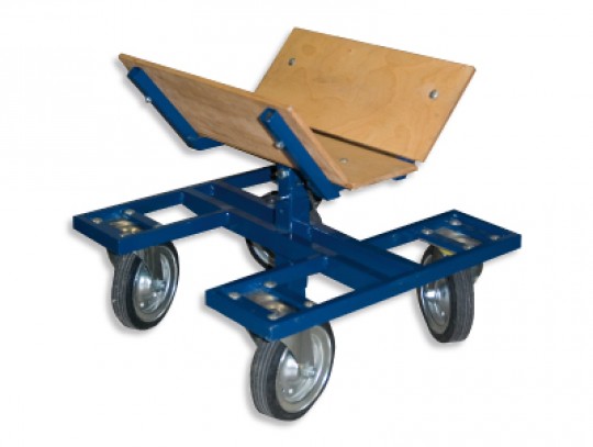 All-In Sport: In hoogte verstelbare wagen voor het comfortabel transporteren van badmintoncourts. 