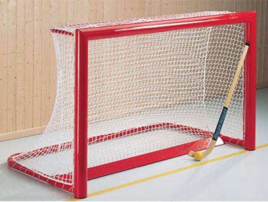 All-In Sport: aus ca. 3 mm PP hochfest, Maschenweite 4 cm, Maße 170 x 105 cm, Tiefe oben 35 cm, unten 92 cm, nach neuester Vorschrift. Lieferung paarwe...