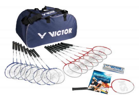 All-In Sport: Inhoud: 8 badmintonrackets SCHOOL D9700 8 badmintonrackets COLLEGE D9701 2 rollen badmintonshuttles VICTOR 1000 medium D9713 1 infomap Ba...