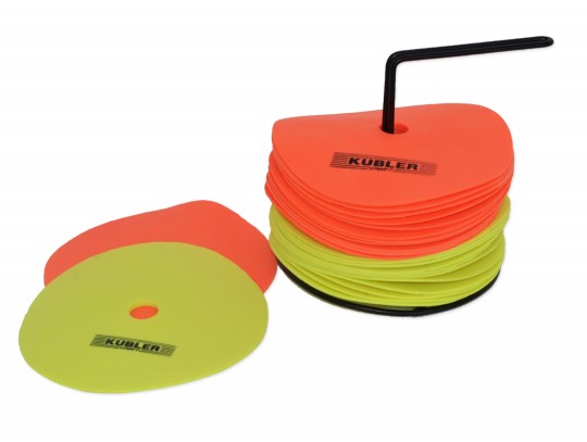 All-In Sport: <p><strong>Flatmarkers van rubber - set van 24 stuks</strong><br /><br />De Flatmarkers-set van rubber bestaat uit 12 gele en 12 oranje m...