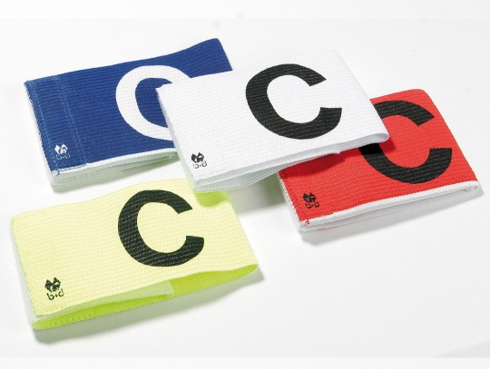 All-In Sport: Met klittenbandsluiting, leverbaar in wit, blauw, rood, geel. Geschikt voor junior en senior.