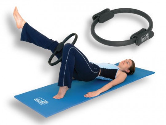 All-In Sport: Met de Circle worden Pilates oefeningen effectiever en intensiever. De rubberachtige bekeding zorgt voor een zachte en comfortabele toepa...