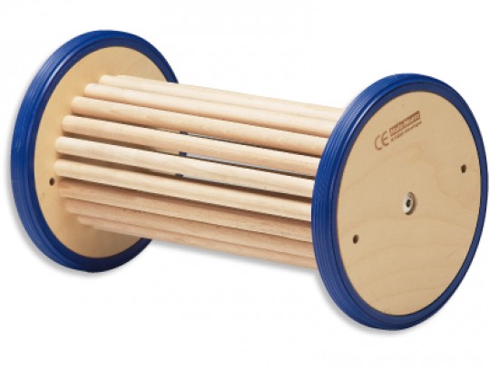 All-In Sport: Doordacht balanceerartikel in houten constructie, ca. 37 cm breed. Werken met de balanceerrol traint reactie- en evenwichtsgevoel, blootv...