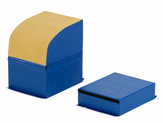 All-In Sport: 3-delige springtafel van schuim met PVC hoes, bestaand uit 2 modules van hardschuim 50 cm en 25 cm hoog en een halfrond schuimelement 50 ...