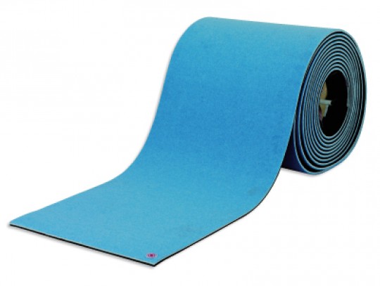 All-In Sport: 25 mm stark, mit hochwertigem Nadelvliesvelour.<br />Länge 25m, Breite 1m. Farbe: spiethblau.