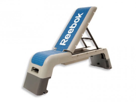 All-In Sport: Die revolutionäre, vielseitige Übungsplattform kann als Aerobic-Step, Schräg- oder Sitzbank genutzt werden. Das DECK eignet sich ideal fü...
