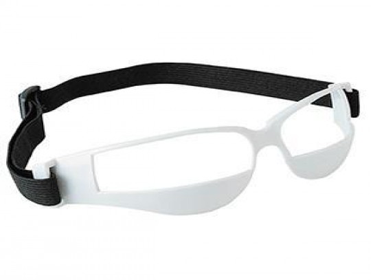 All-In Sport: Het unieke design van deze soft plastic bril zorgt ervoor dat men, zonder dat de bal te zien is, kan dribbelen, etc.