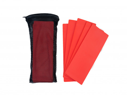 All-In Sport: <p>Fieldmarkes 12 pcs rood. Kan voor allerlei activiteiten worden gebruikt. Zet hindernisbanen, PT Circuits, behendigheidsoefeningen...