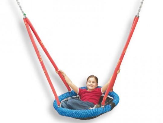 All-In Sport: ø 90 cm, farbiger Seilring gepolstert, Sitzfläche aus Stahlseil-Gliedermatte. Aufhängeketten mit Schlauchüberzug, Zwei-Punkt-Aufhängung. ...