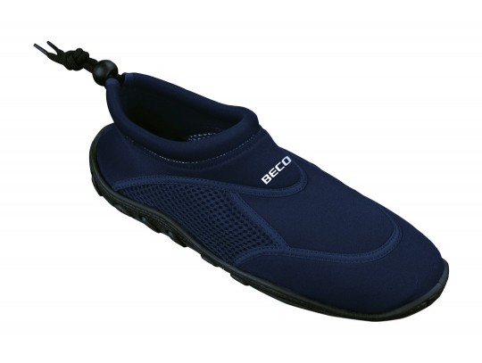All-In Sport: De ideale schoen voor aquajogging en aqua-aerobic – met anti-slip rubberzool en hoge zijkanten voor optimale pasvorm. Gering eigengewicht...