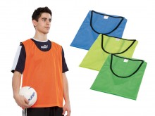 All-In Sport: Geschikt voor alle takken van sport, licht en luchtdoorlatend synthetisch mesh. 100% polyester, verhindert luchtophopingen en voorkomt zo...