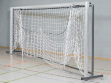 All-In Sport: Geschikt voor 1 paar handbaldoelen met inklapbare netbeugels, 5 x 2 meter. Stabiele staalconstructie, epoxy gelakt, 4 zwenkwielen. De doe...