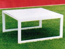 All-In Sport: Van aluminium, absoluut weerbestendig, anti-slip platform, afm. 80 x 80 x 40 cm. 