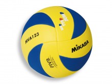 All-In Sport: De nieuwe kinderbal van Mikasa voor een perfecte start in de volleybalsport. Het supersoft foam (EVA) aan het oppervlak maken deze volley...