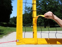 All-In Sport: Wedstrijd beachvolleybalnet incl. netantennes met klittenbandsluitingen (2-delig). Beachvolleybalnet aan de zijkanten voorzien van glasve...