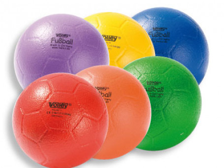 Voetbal Volley® foam Ø 18 cm, ca. 145 gram, kleuren assorti