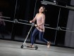 All-In Sport: Der micro Scooter Flex bietet bequeme und komfortable Scooterfahrten. Die extra großen Rollen aus PU und das patentierte, flexible Holz-F...