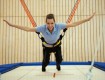 All-In Sport: Die Bungee-Longe schafft neue Möglichkeiten das Turntraining zu optimieren. So können gefahrlos komplexe Bewegungsabläufe in Zeitlupe ein...