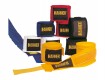 All-In Sport: Aus 100 % Baumwolle mit Daumenschlaufe und Klettverschluss. 5 cm breit und 2,5 m lang. Farben sortiert.