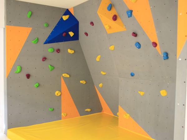 Indoor Boulderwand bei Kübler & Binder Sportgeräte